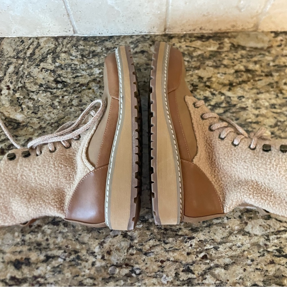 Universal Thread Courtney Boots - Picture 3 of 5
